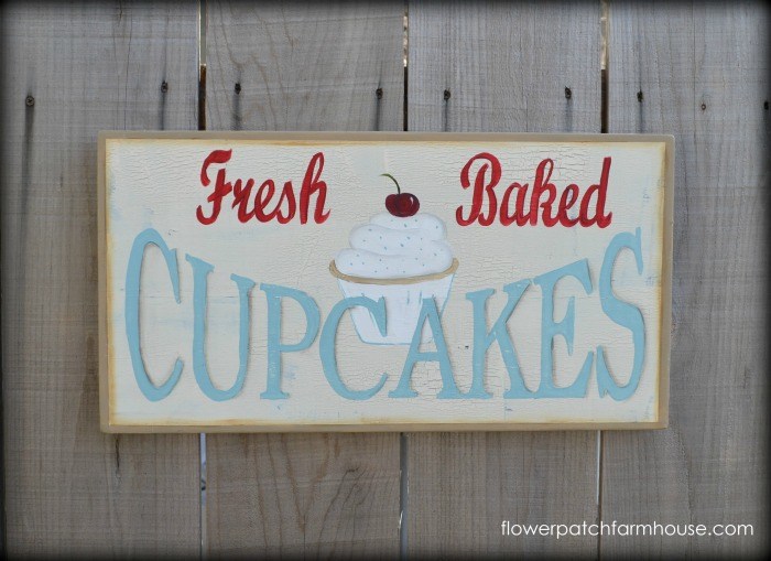 Paint a Fresh Cupcake sign, vintage style