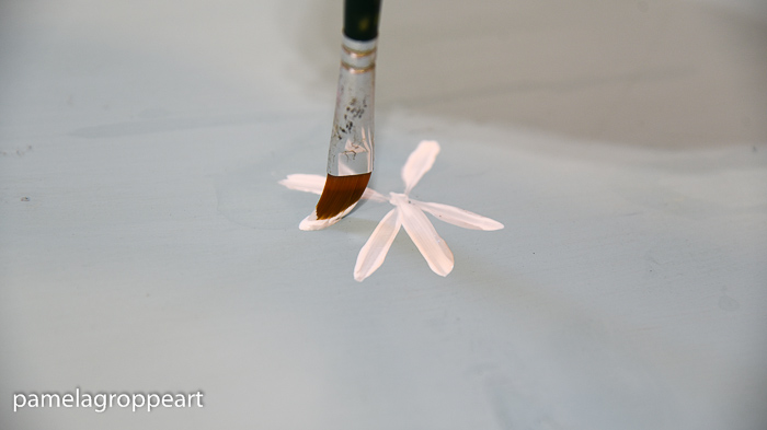 More petal strokes for daisy, How to Paint a Simple Daisy