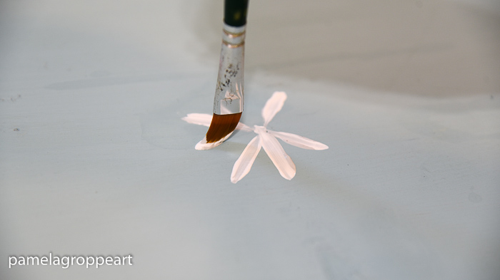 More petal strokes for daisy, How to Paint a Simple Daisy 