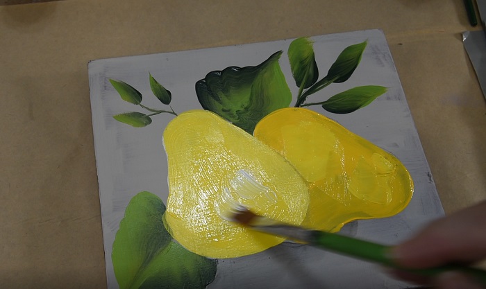 add highlights to painting a pear