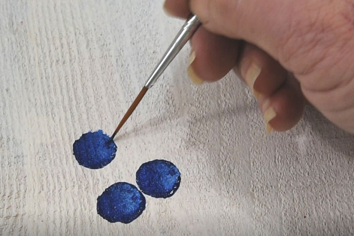 Adding details to blueberry painting, Pamela Groppe Art