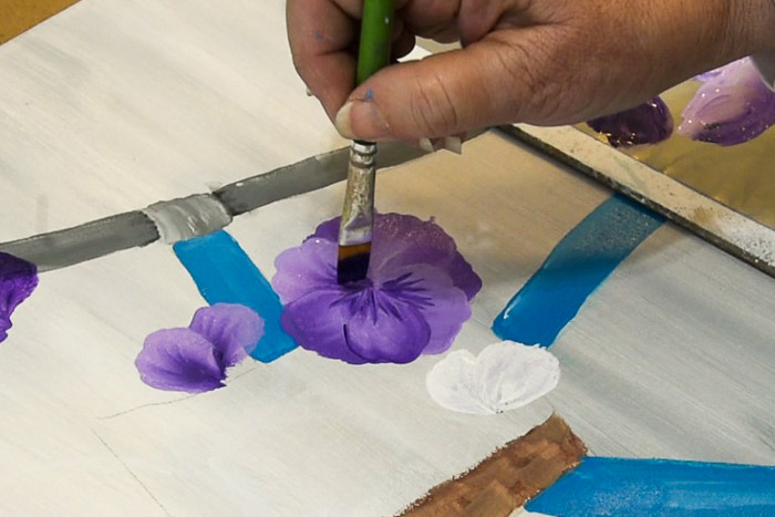 paint pansy details