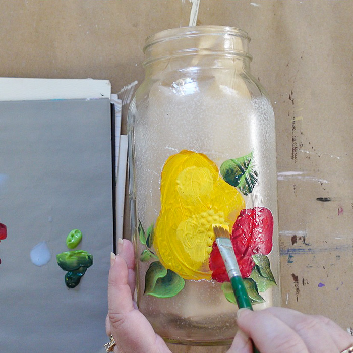 Adding highlights to pear painting on glass